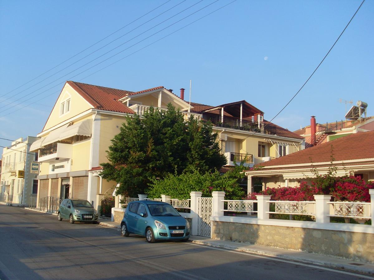 Mariangela Apartments Lixouri Exterior photo